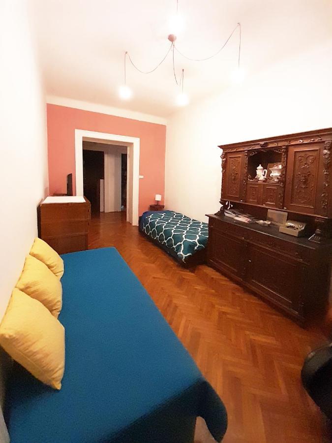 Casa Antica - Historical Apartment In Old City Center 트리에스테 외부 사진