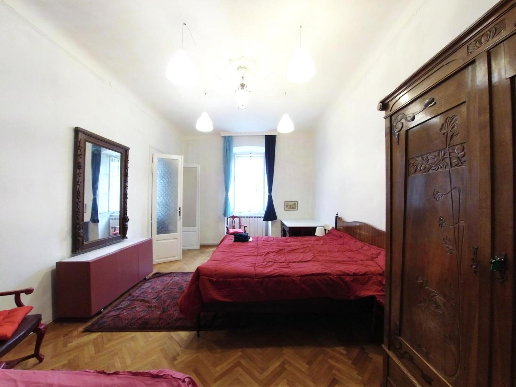 Casa Antica - Historical Apartment In Old City Center 트리에스테 객실 사진